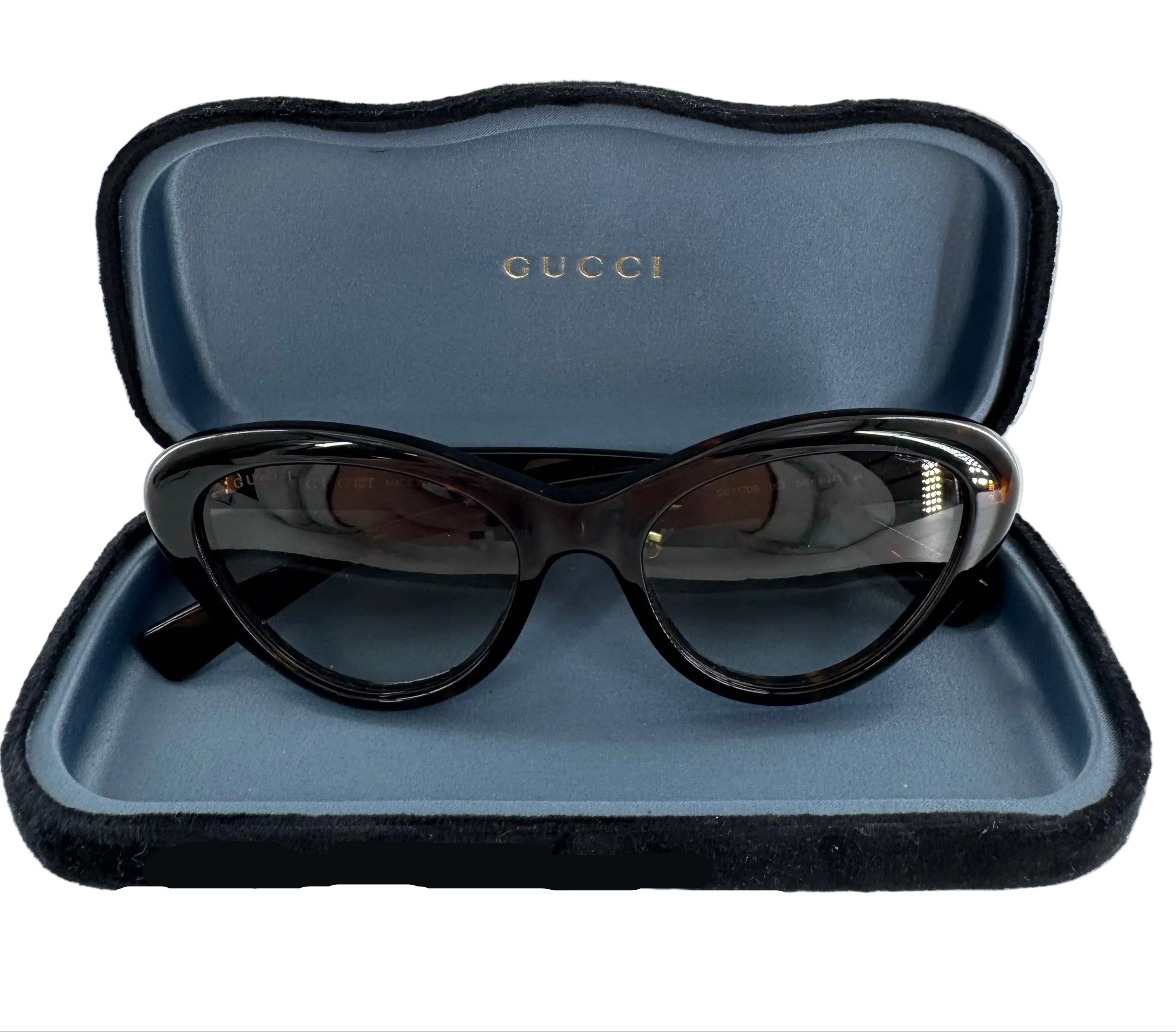 Gucci tortoiseshell cat-eye sunglasses w/ case