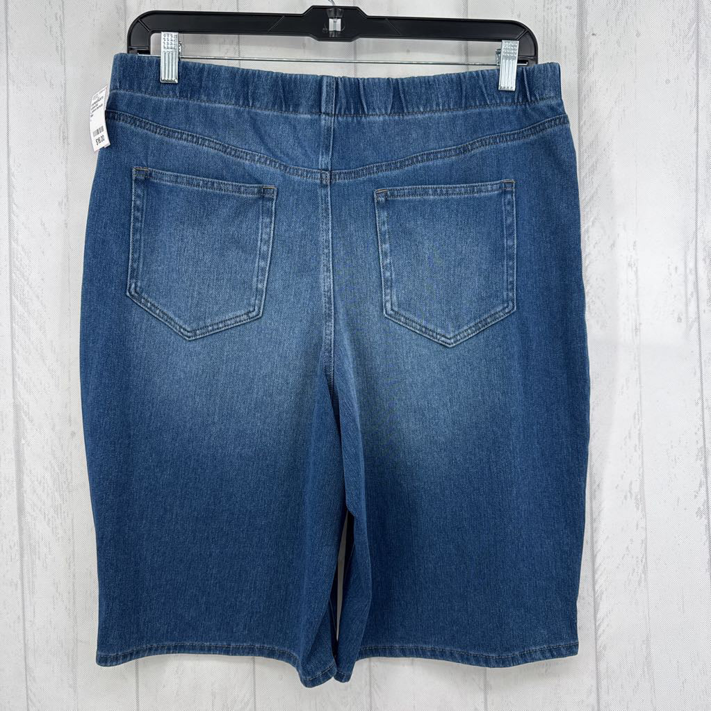 L pull-on bermuda shorts