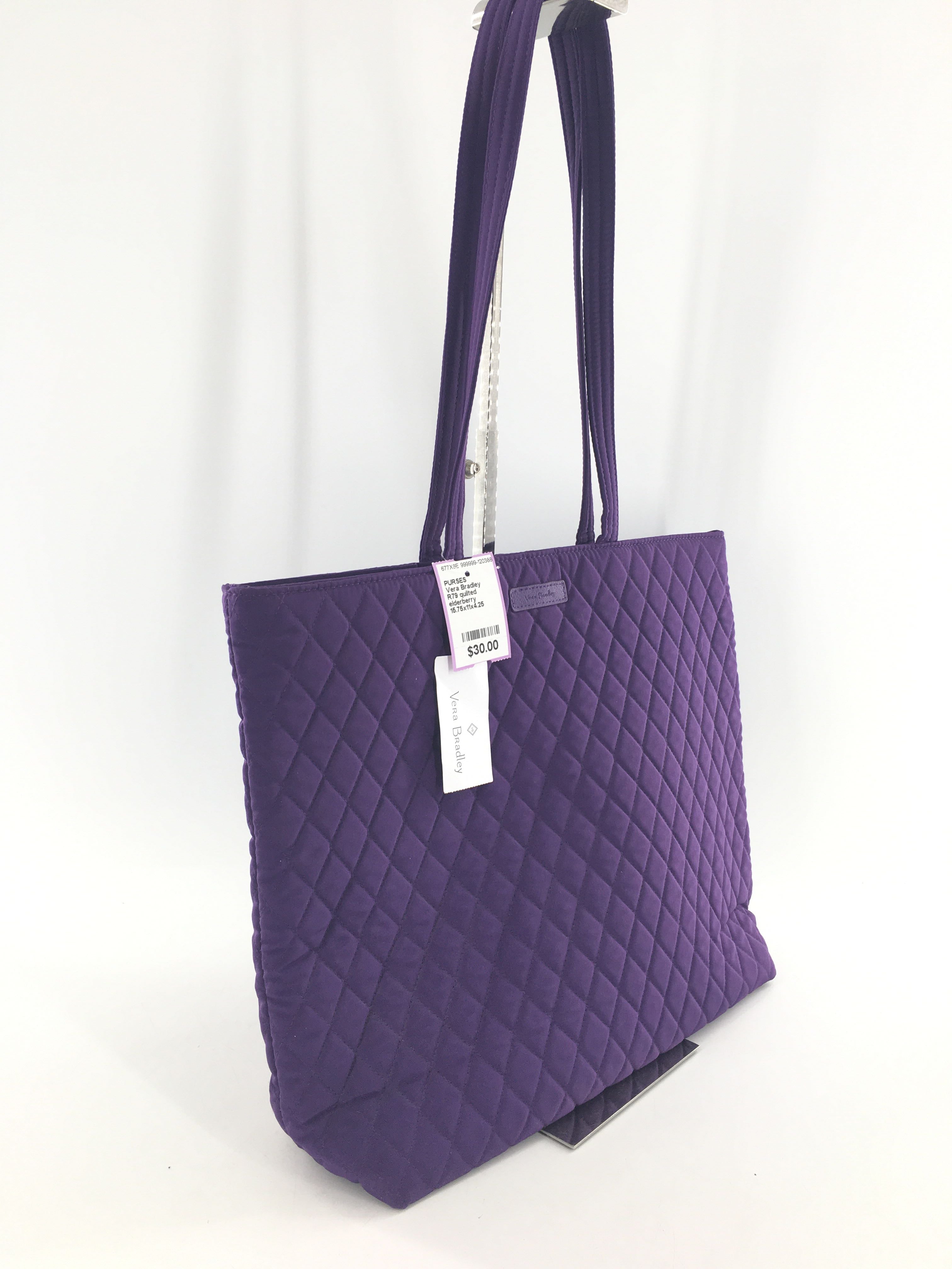 R79 quilted magnetic closure tote