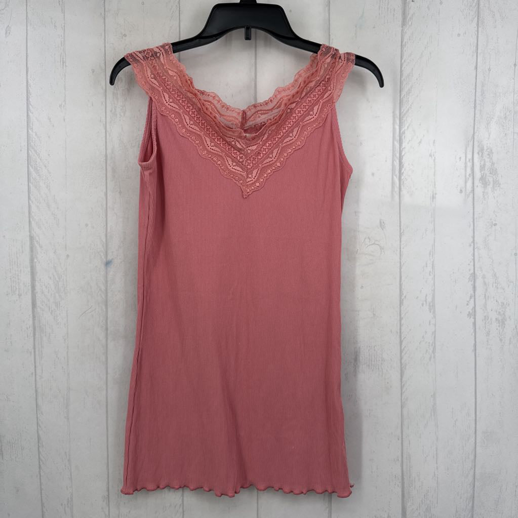 M lace trim tank