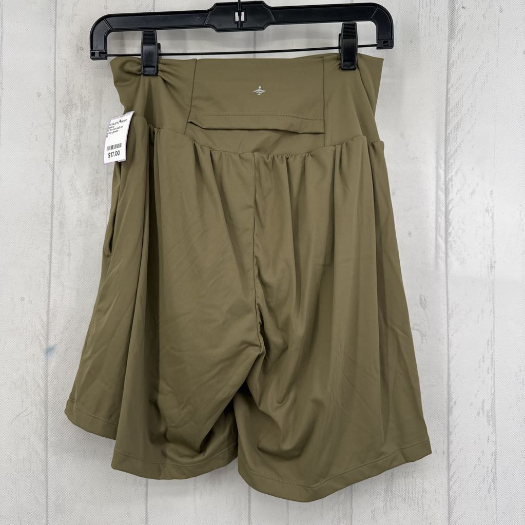 M hi-rise pull on shorts