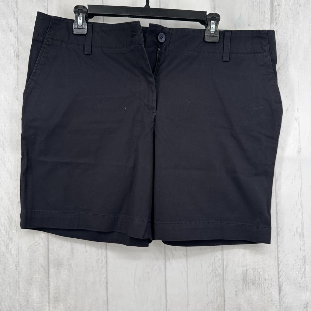R50 14 relaxed chino shorts