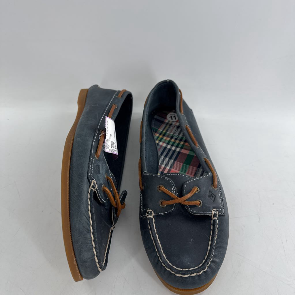11 slip-on loafer
