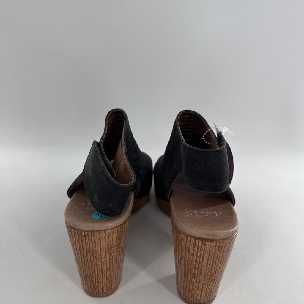 7.5/8 sling back perforated block heel sandals