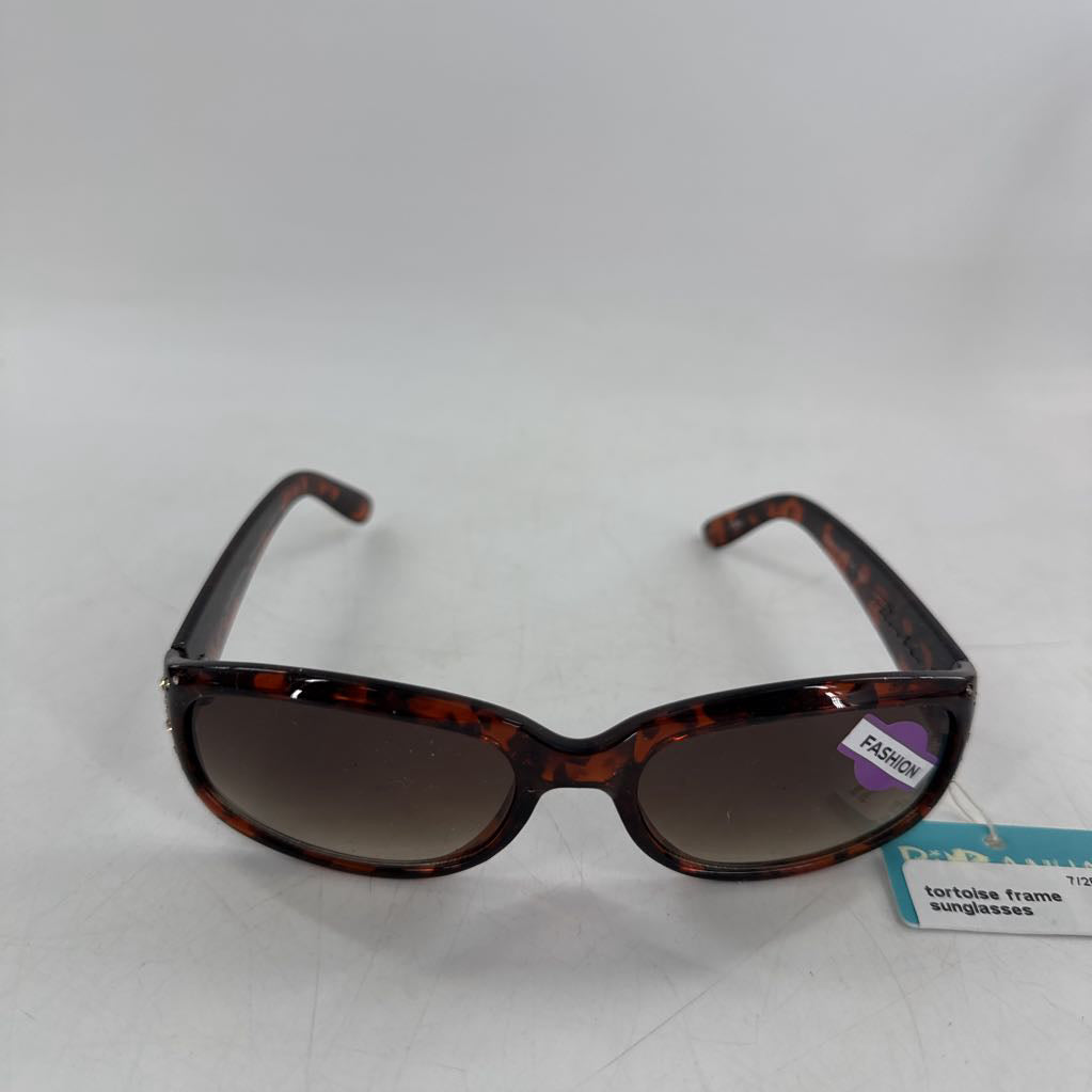 tortoise frame sunglasses