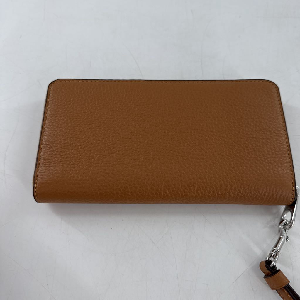R298 pebbled leather wallet/wristlet