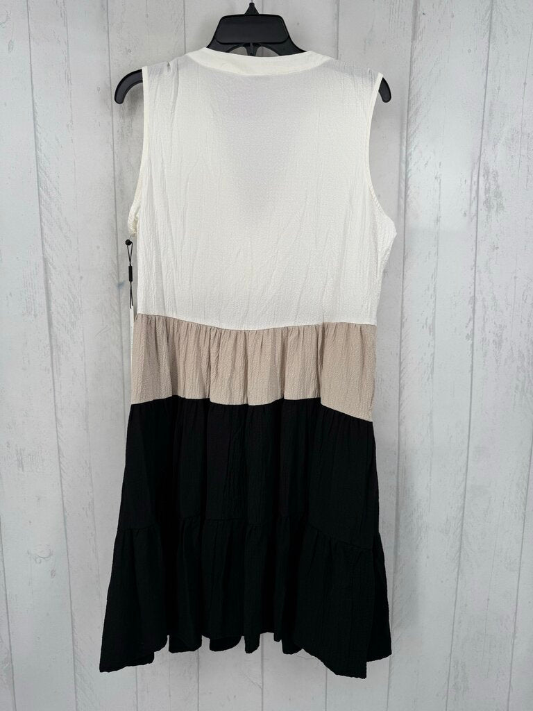 R134 12 slvls colorblock button dress