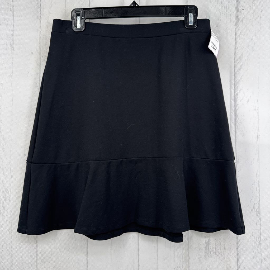 M ruffle hem skirt