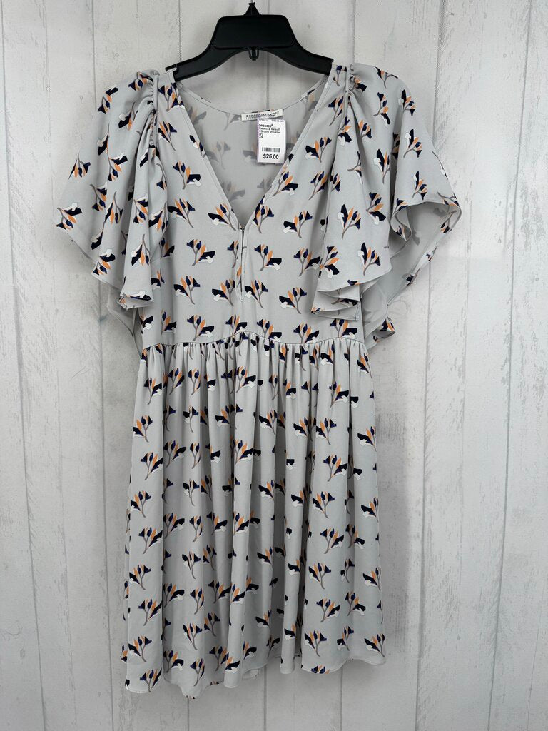 XS cold shoulder flower print pleated dress