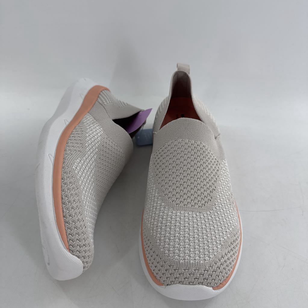 8 knit slip-on sneaker