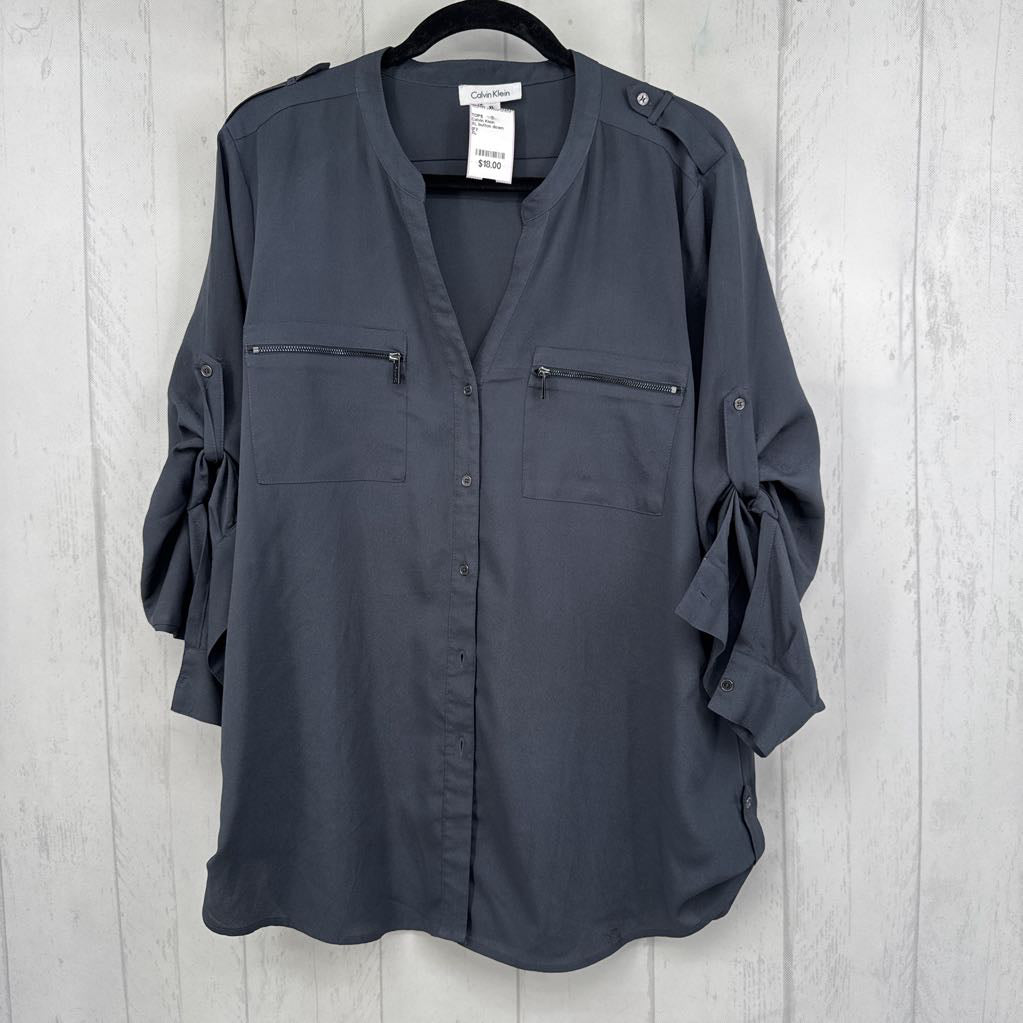 XL button down tab slv top
