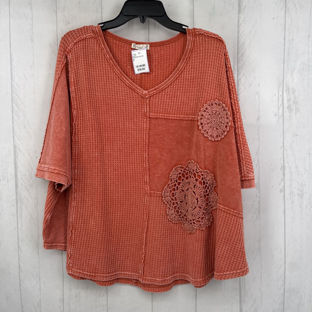 M waffle knit flo embroidered drop shoulder s/s tee