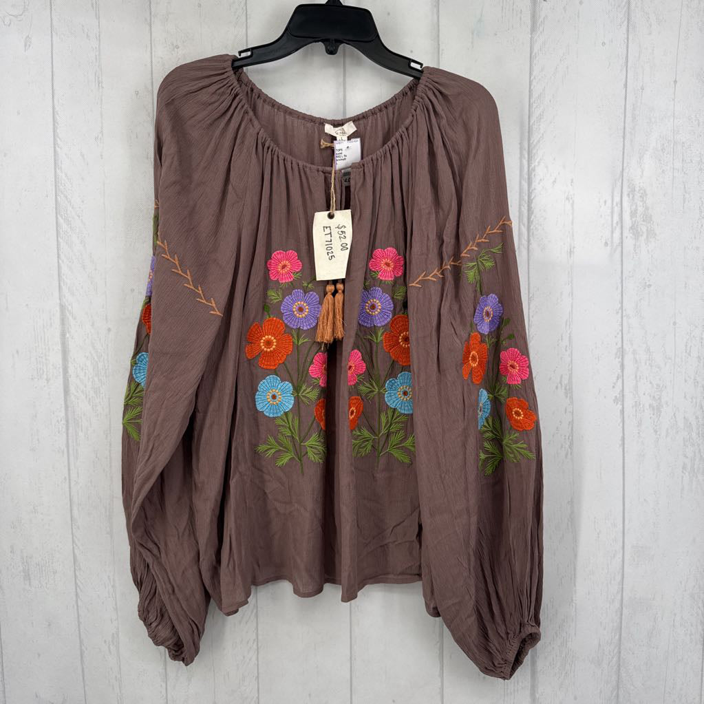 R52 L flo embroidered l/s top