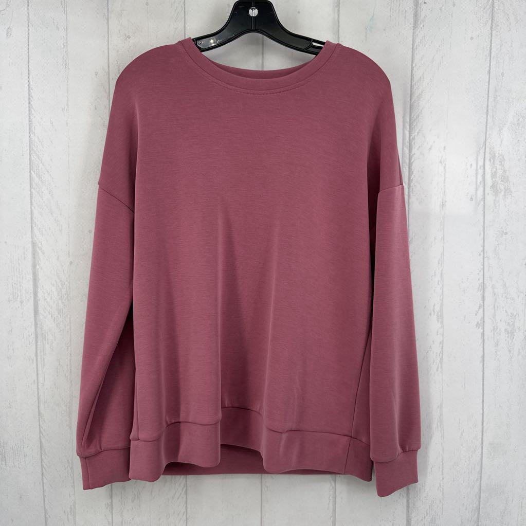 M crewneck sweatshirt