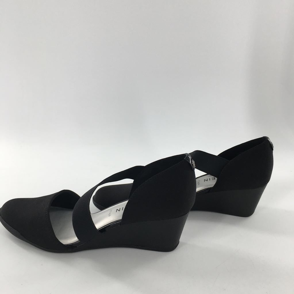 7 crisscross elastic strap wedge pumps