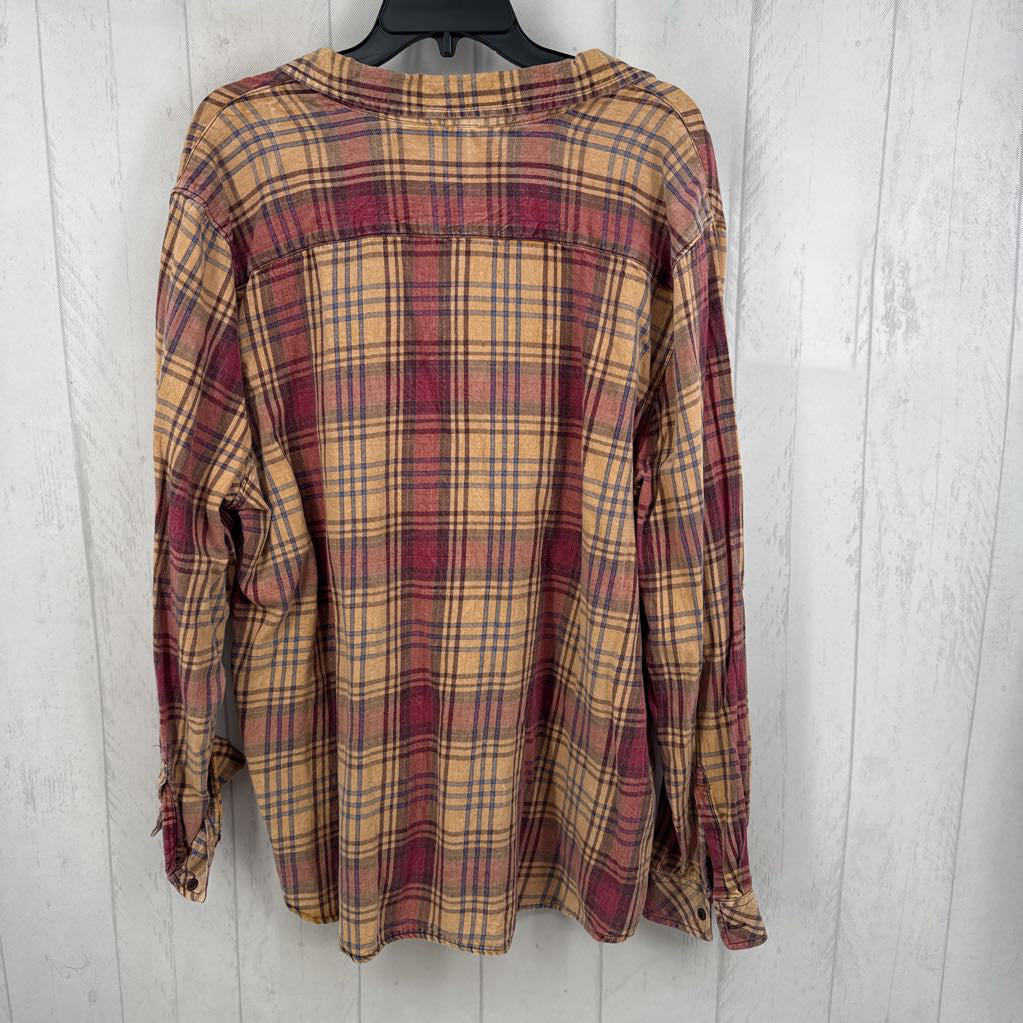 XXL plaid button down l/s top