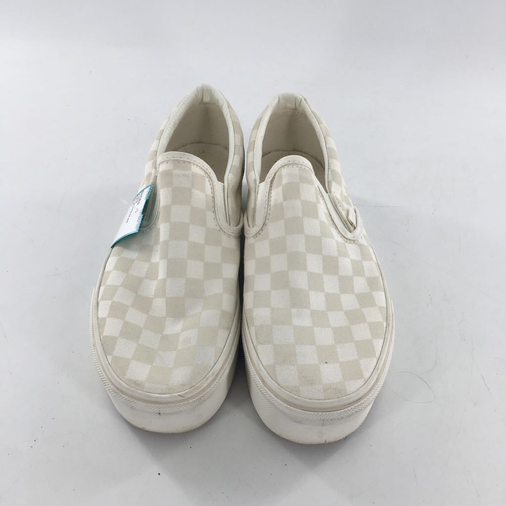 8.5 checkered platform slip-on sneaker