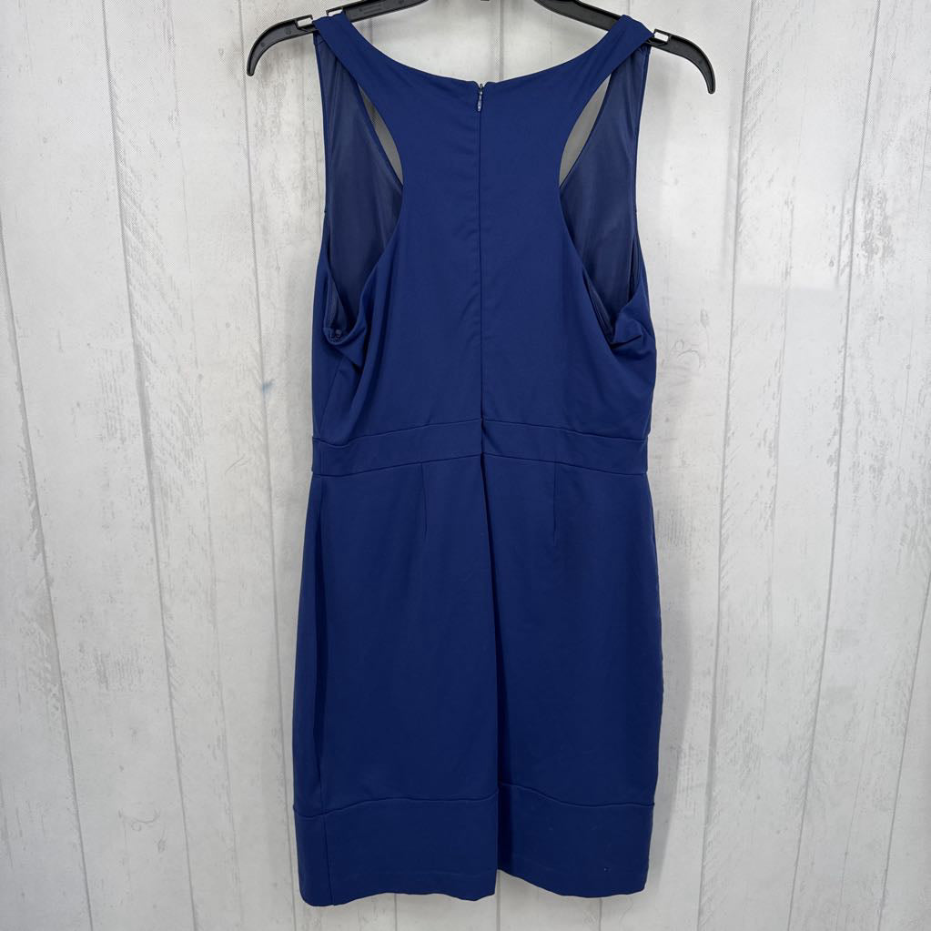 8 v-neck stretch knit slvls dress