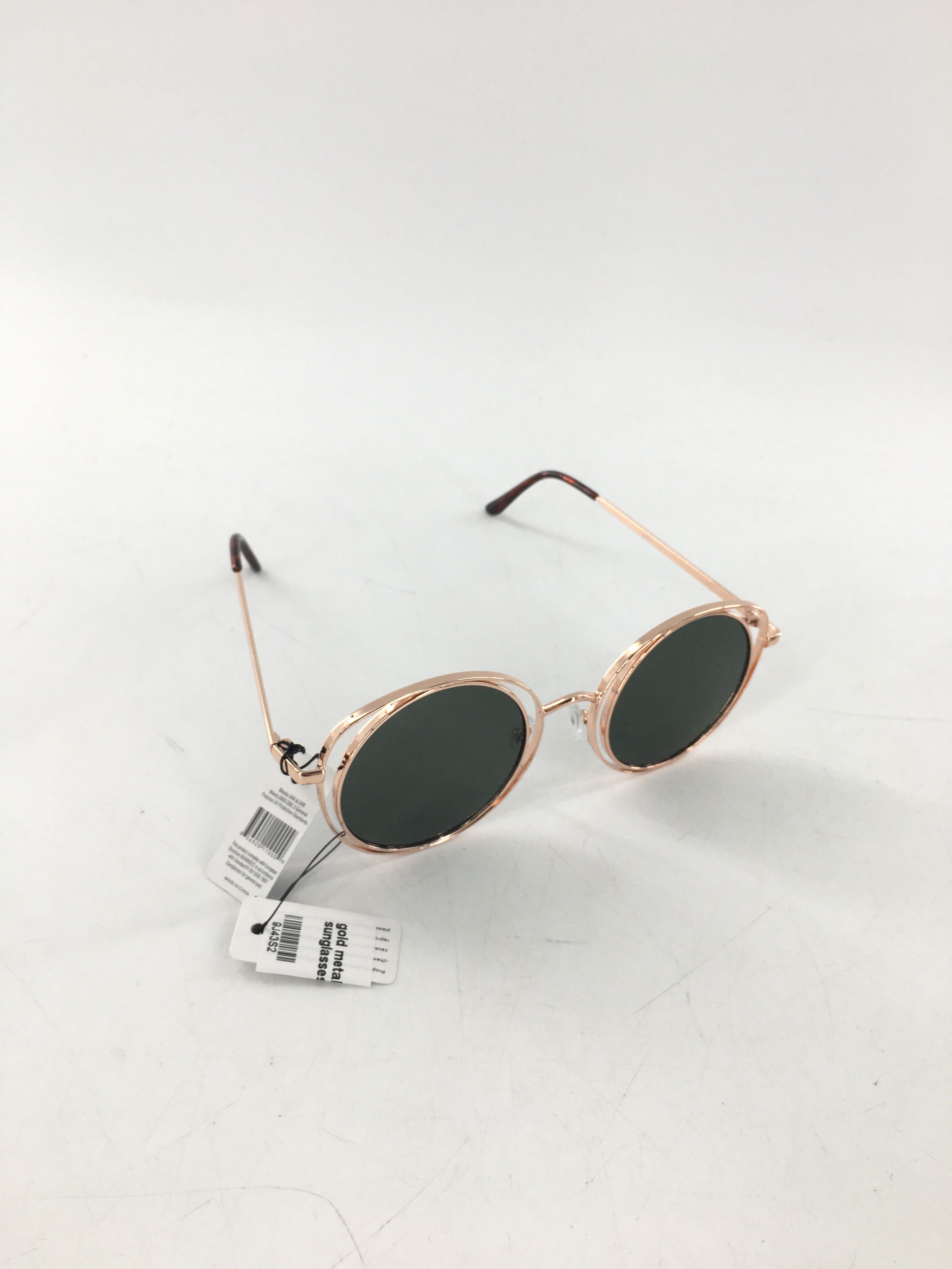 gold metal frame sunglasses