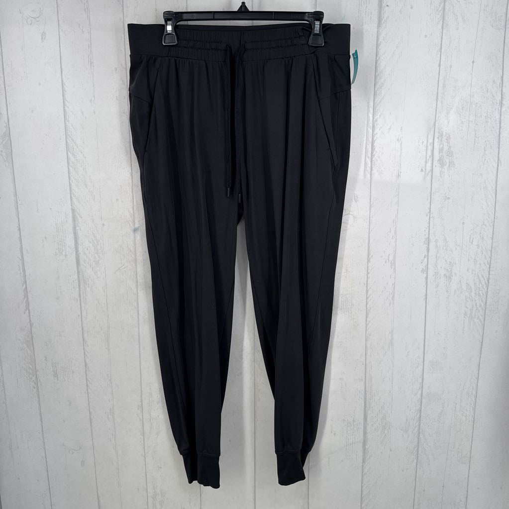 M drawstring joggers