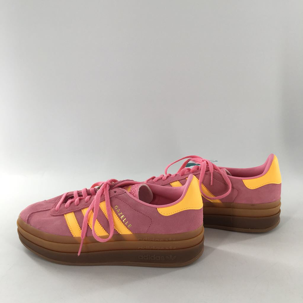 8.5 lace-up platform sneaker