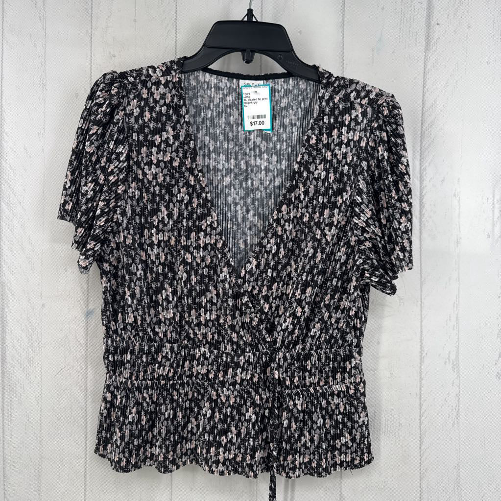XL pleated flo print crossover s/s top