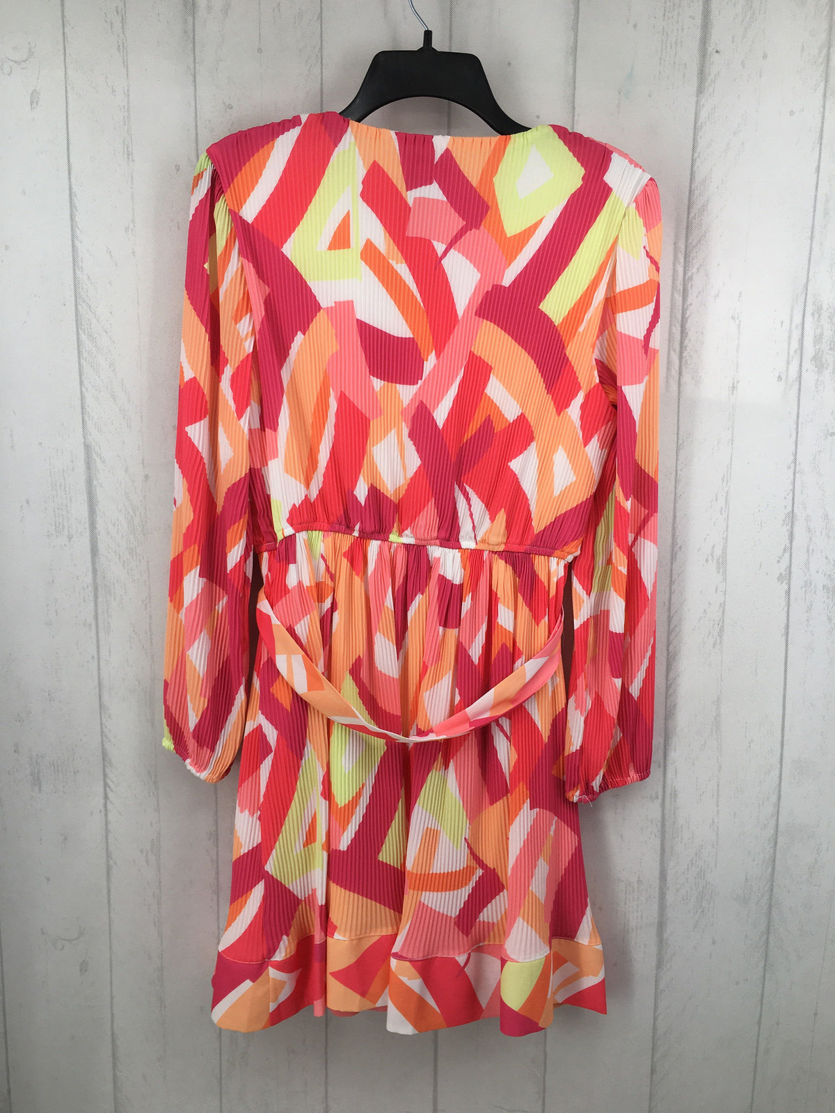 M colorful pleated belted l/s dress