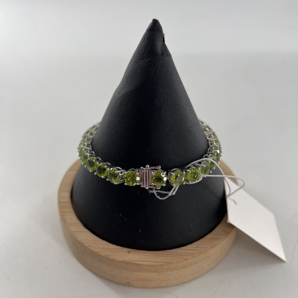 .925 silver & green stone cz bracelet