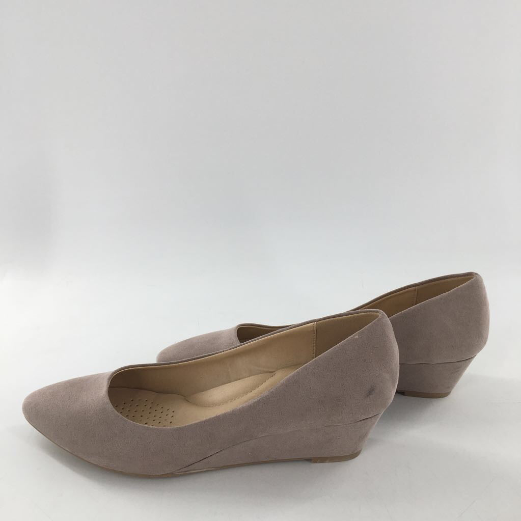 8 wedge heel slip-ons