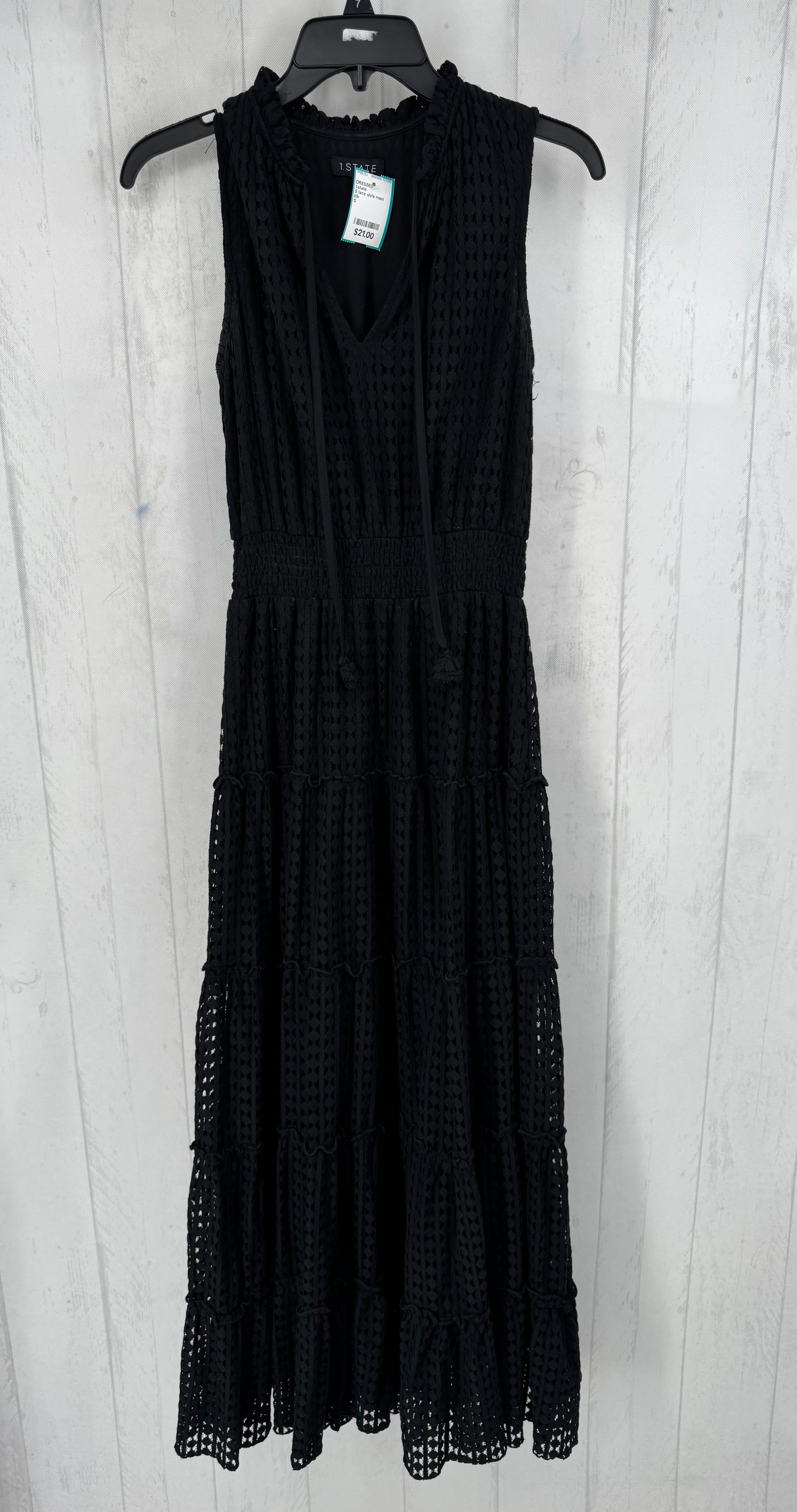 S lace slvls maxi dress