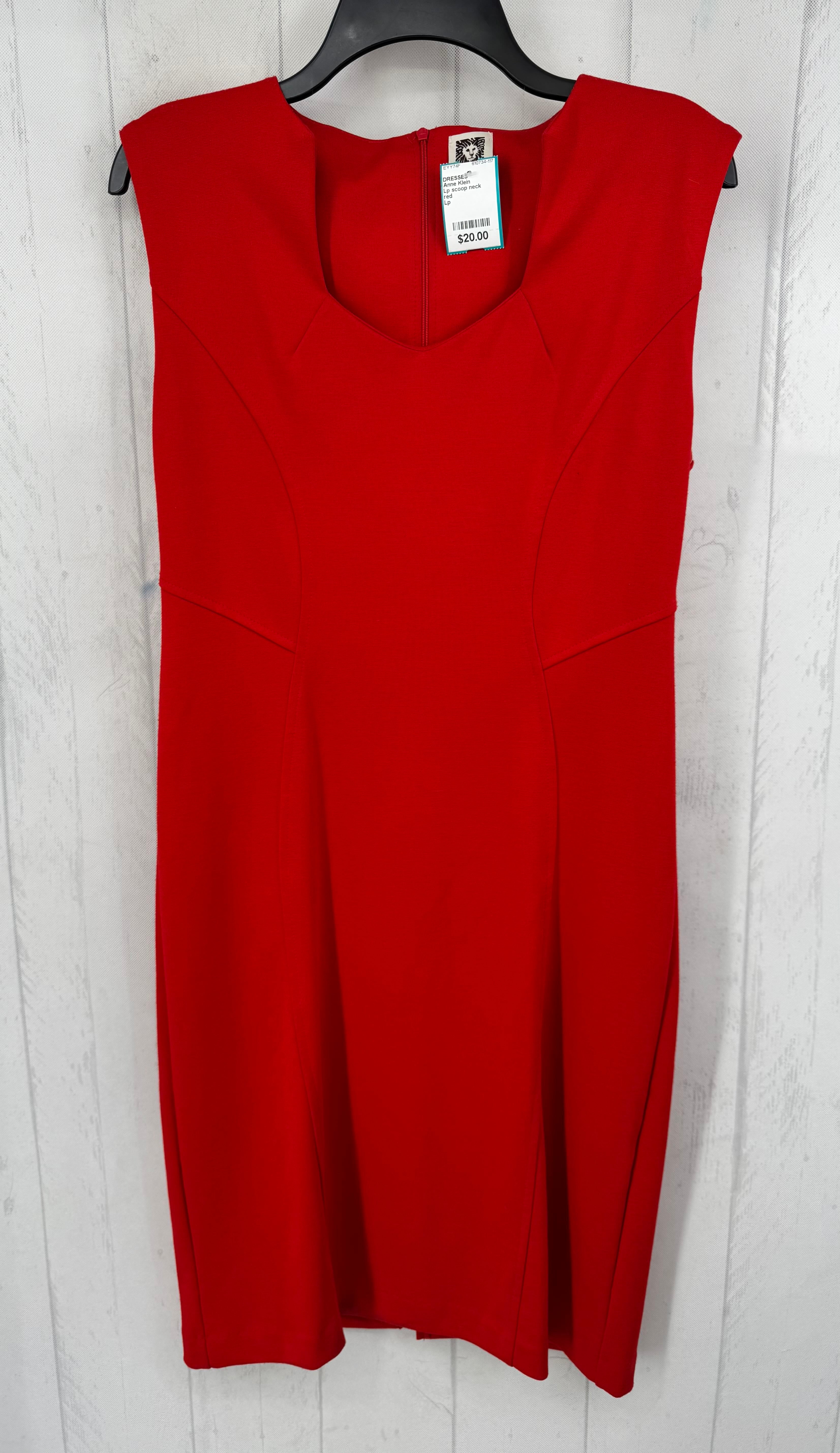 Lp scoop neck slvls sheath dress
