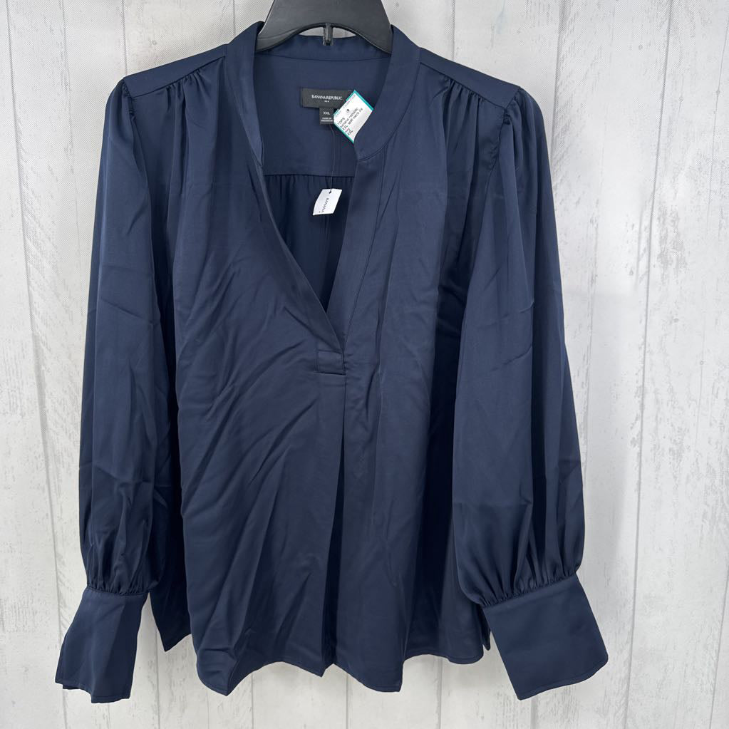 XXL split neck l/s top
