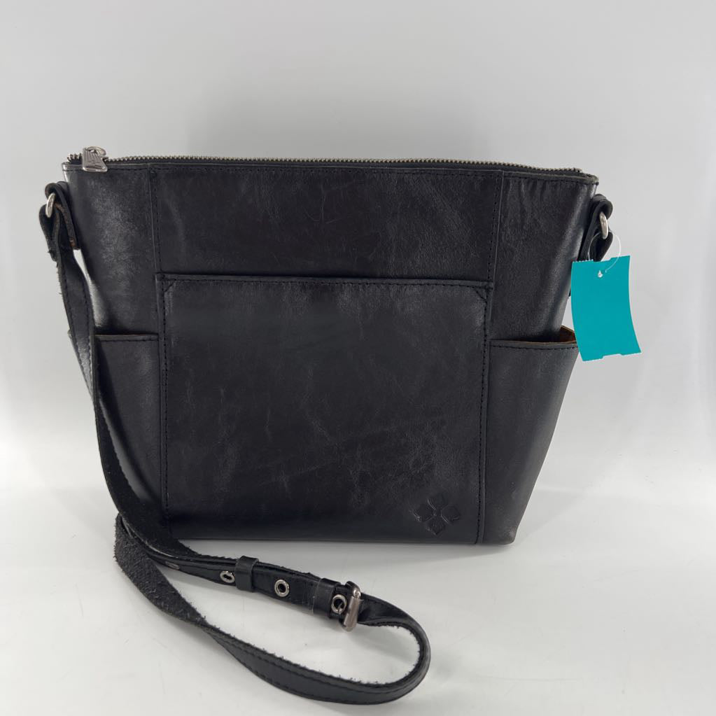top zip crossbody w/ exterior slip pockets