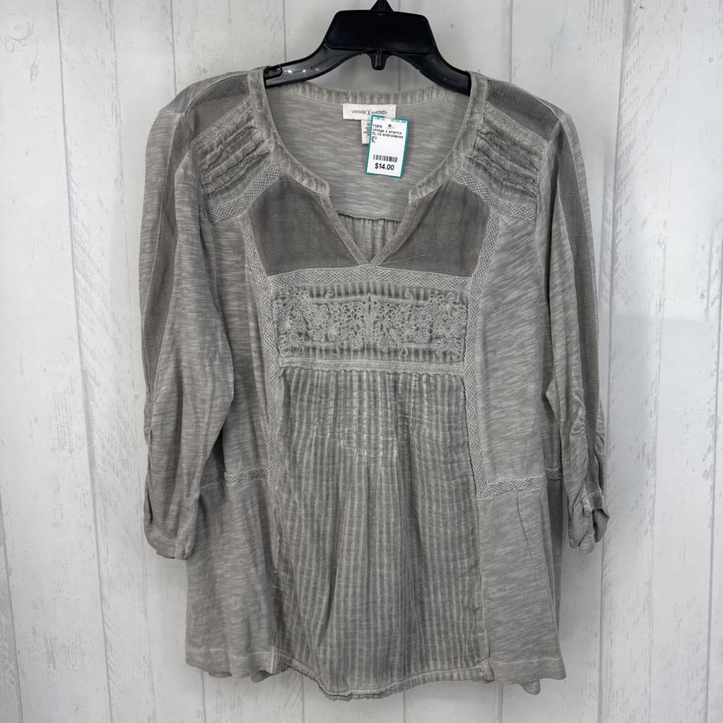 XL l/s embroidered top