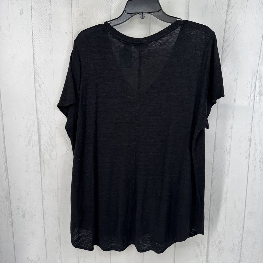 1x s/s 100% linen v-neck top