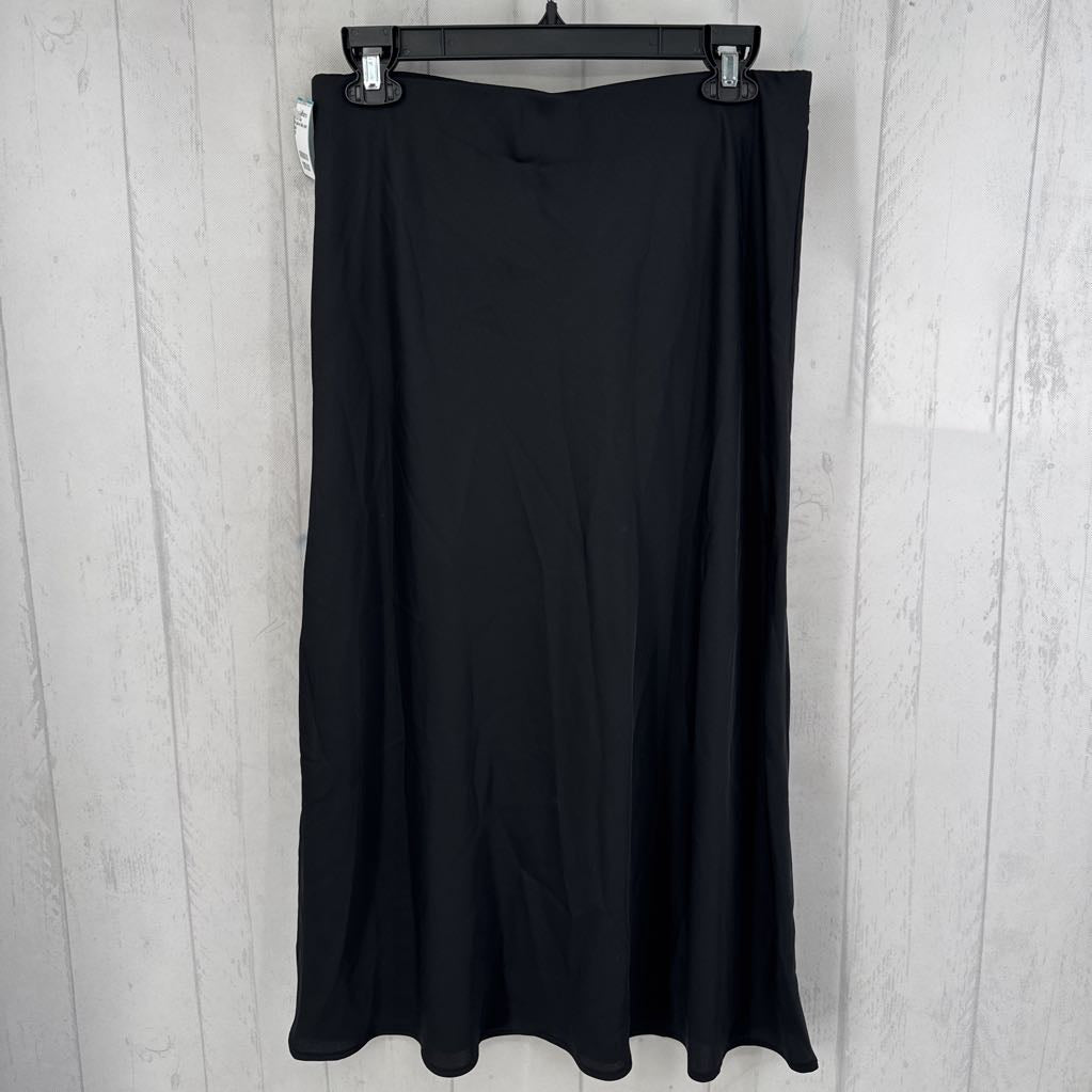 M pull-on silky skirt