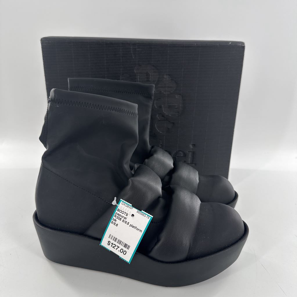 R305 8/8.5 platform boots w/ soft padded straps
