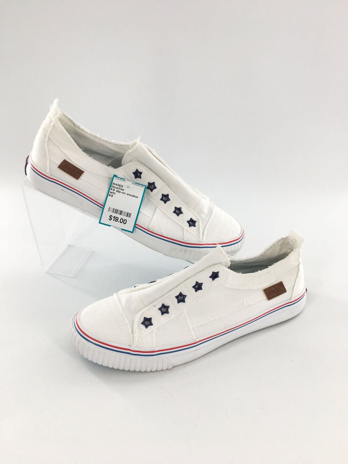 9.5 slip-on sneaker