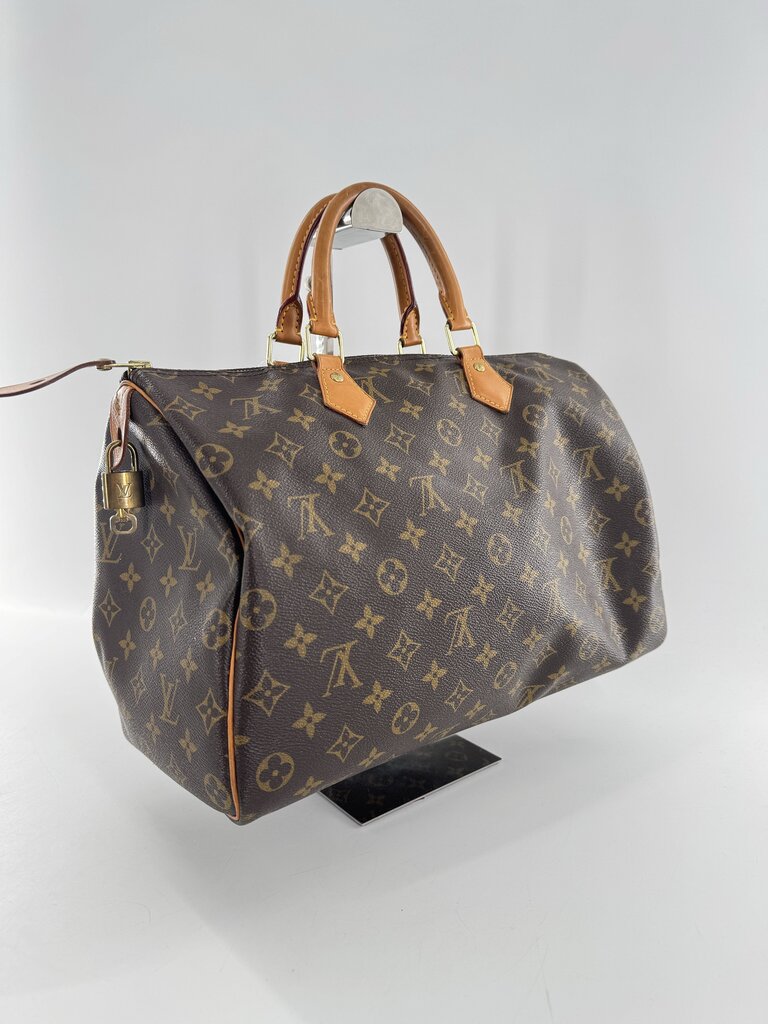 Louis Vuitton 35mm Speedy Handbag