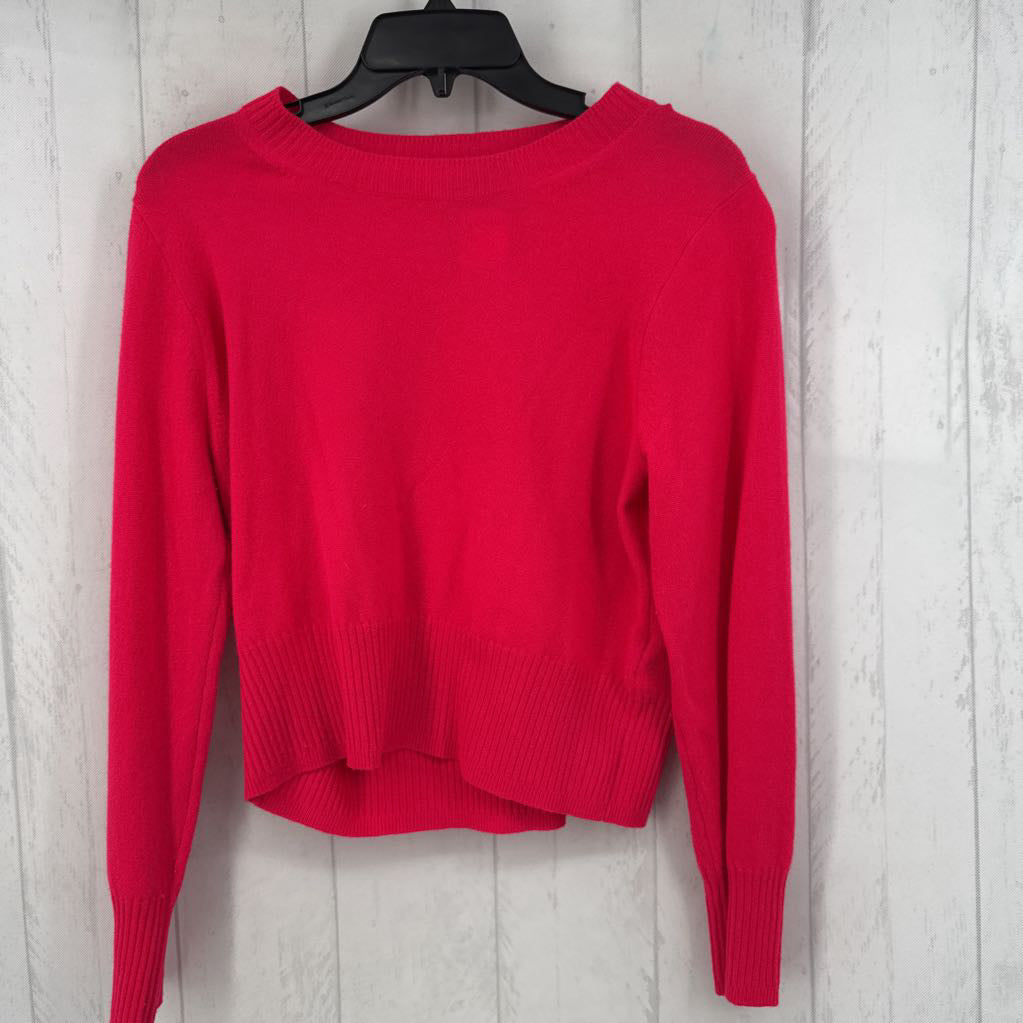 M cropped fit sweater