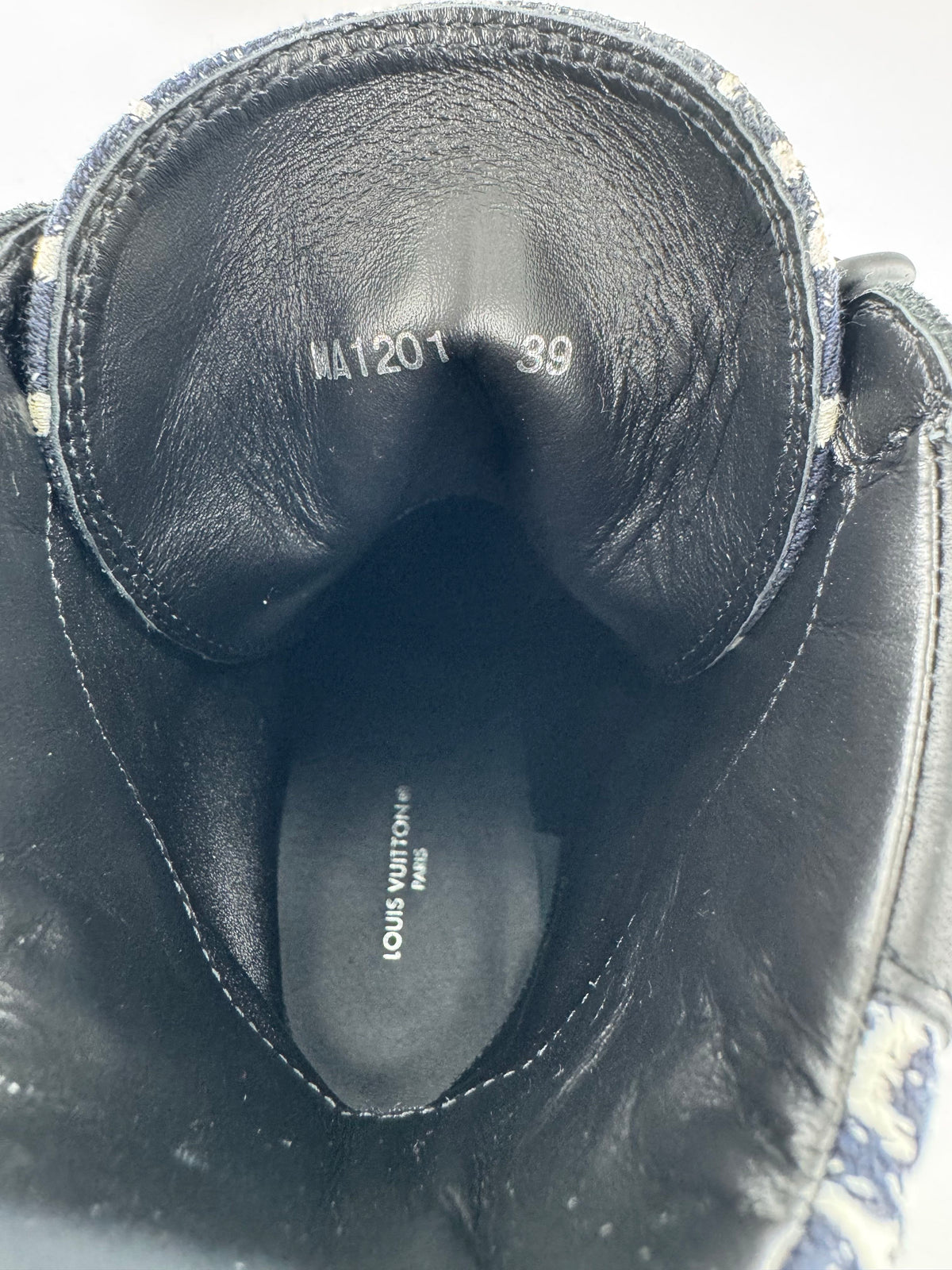 8/8.5 LV Laureate Platform Desert Boots