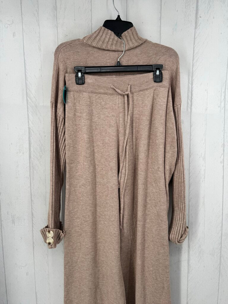 M 2pc knit pant set
