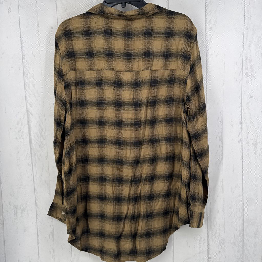 XL plaid button down l/s top