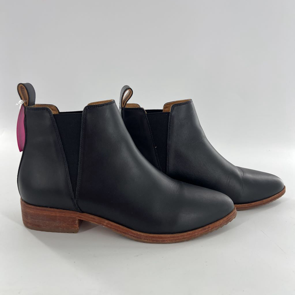 8 pointy toe chelsea boots