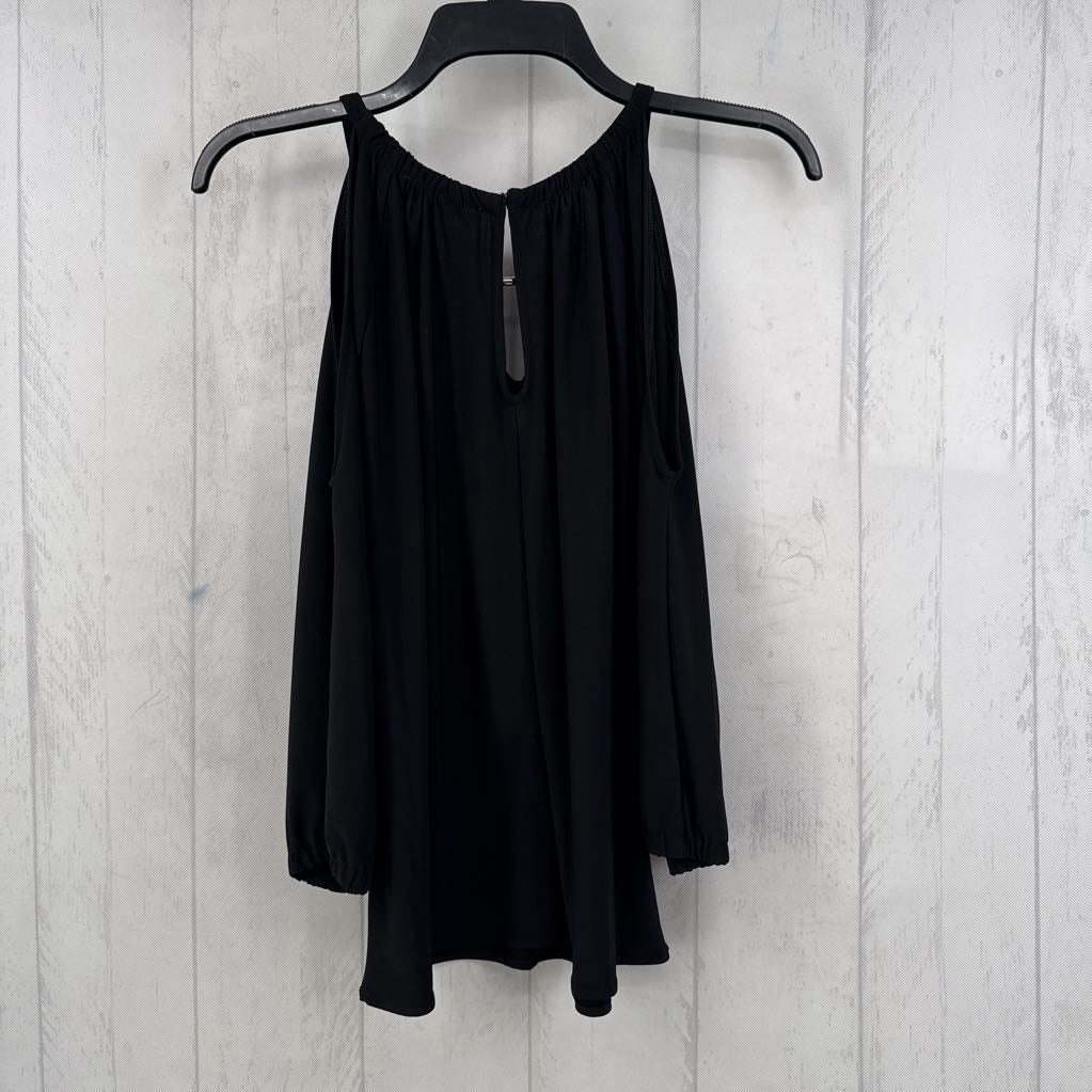 R49 XS notch neck cold shoulder top