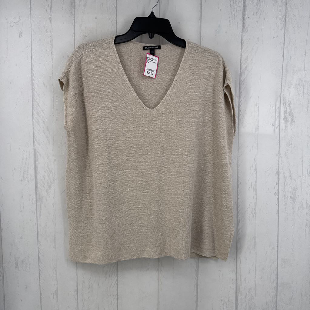 M v-neck sweater vest