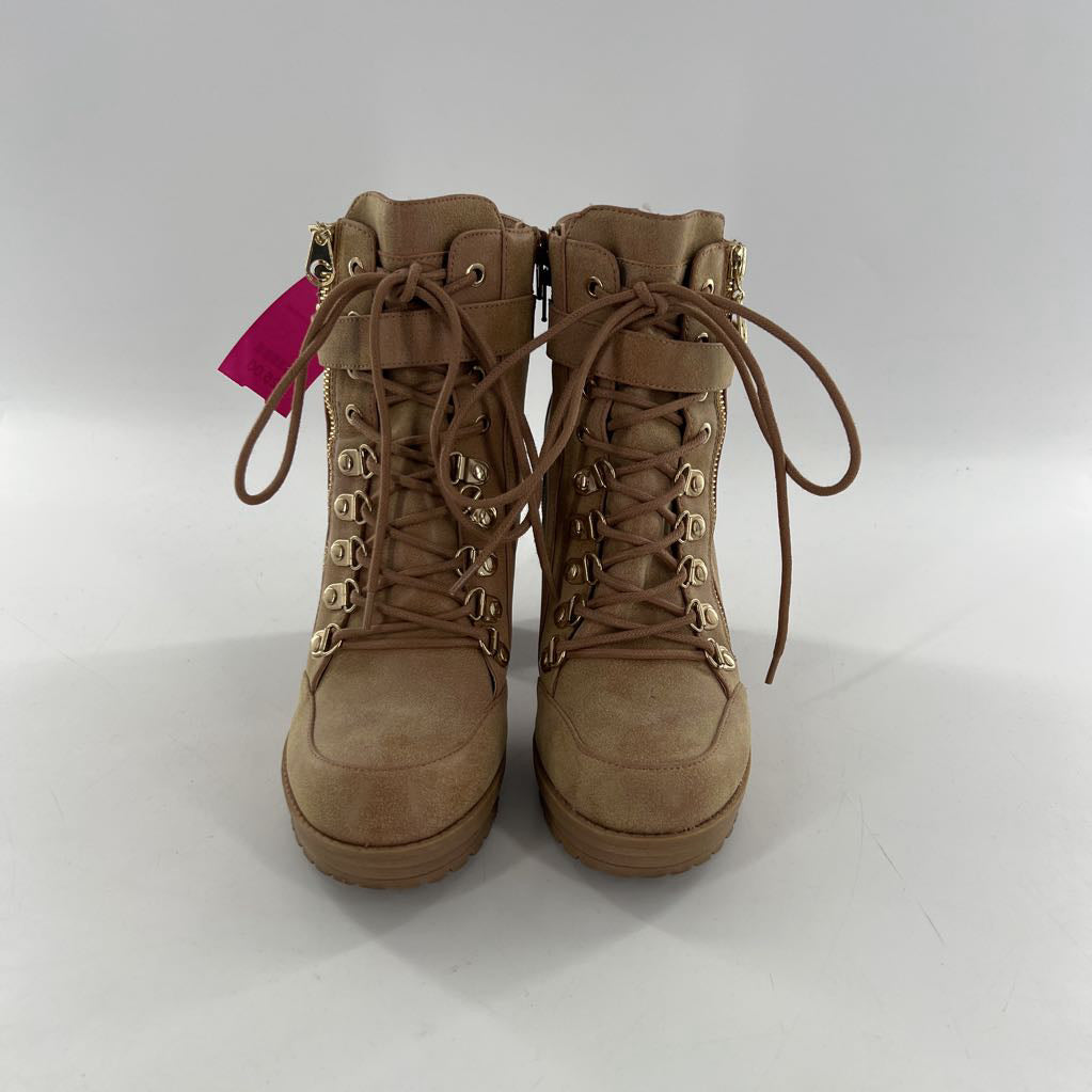 8 high-heel combat boot