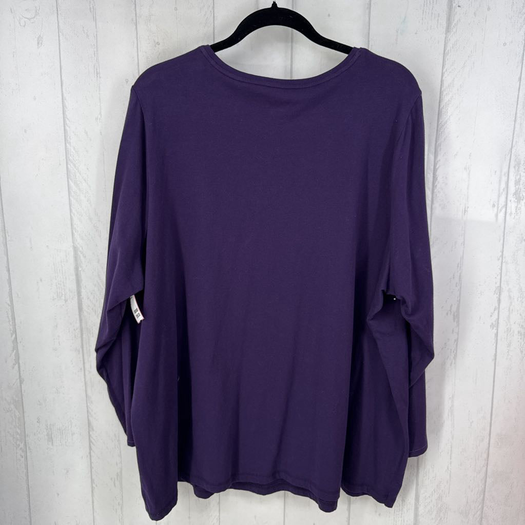 M split neck l/s top