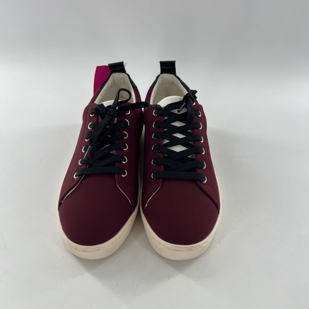 8 leather lace up sneakers