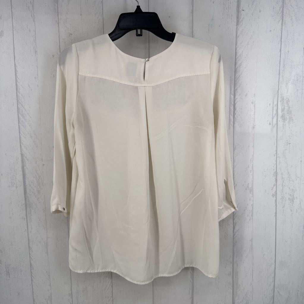 4 cutout detail 3/4 slv top